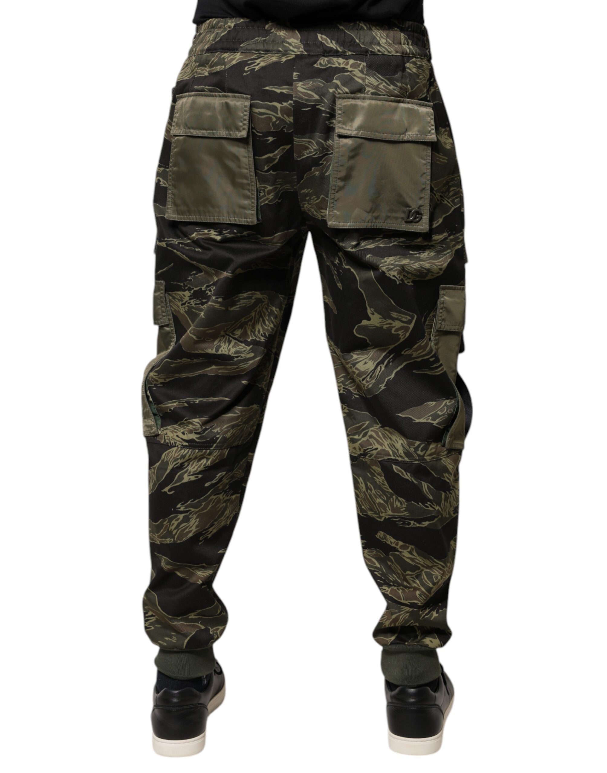 Pantalons cargo joggers en coton vert Dolce & Gabbana, style décontracté avec poches et taille élastique.