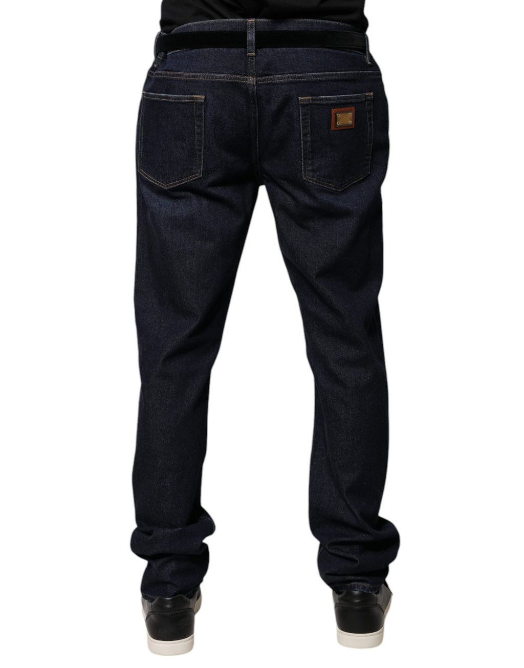 Jean skinny en denim coton bleu foncé de Dolce & Gabbana, ajusté et moderne, visible avec détails de couture.