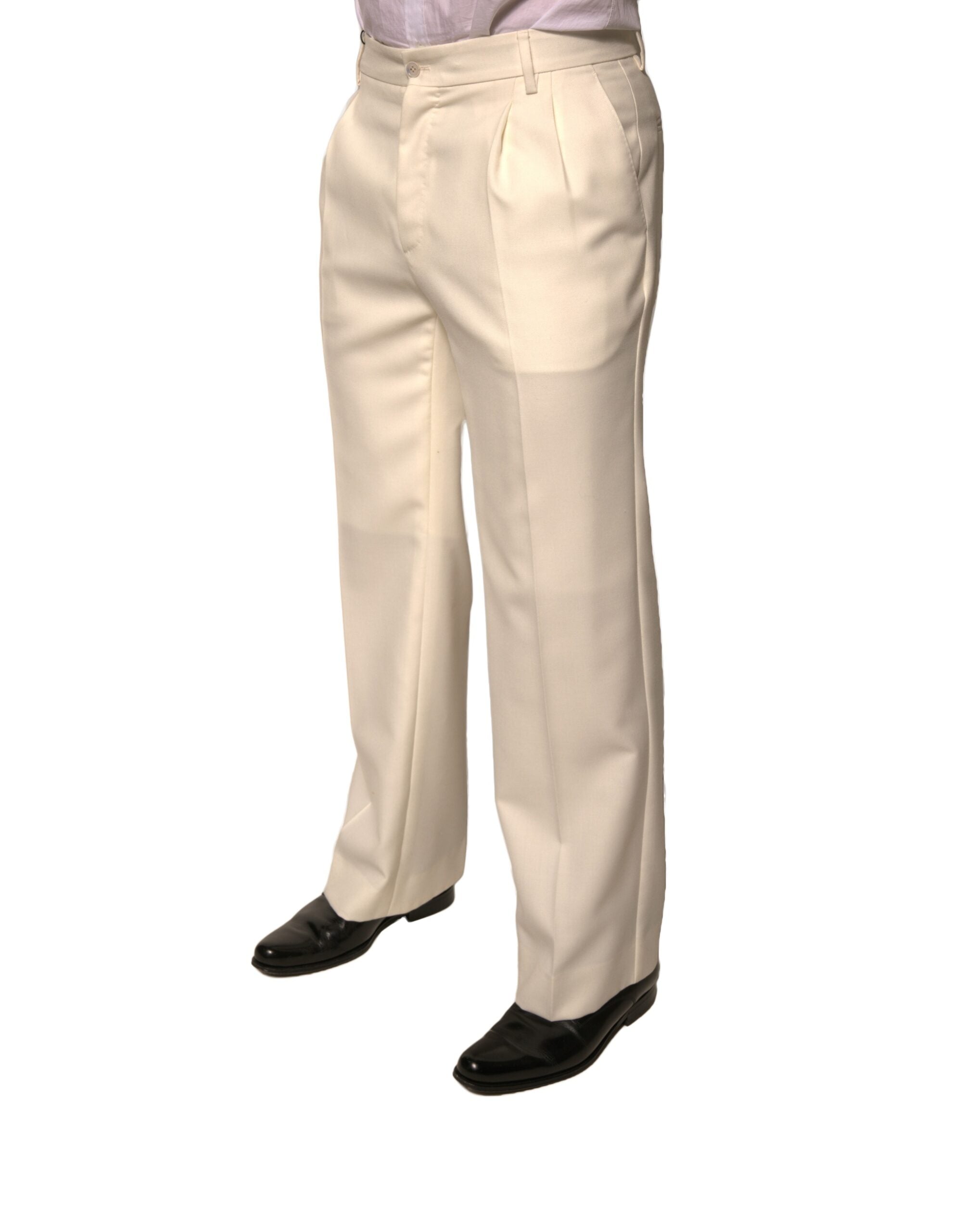 Pantalon droit blanc Dolce & Gabbana pour femme, tissu léger, style élégant et classique, visible sur la photo.