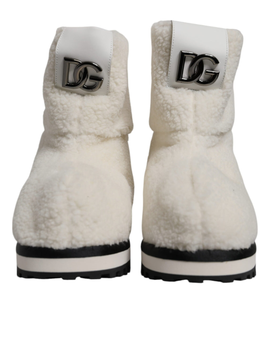 Bottes mi-mollet rembourrées blanches Dolce & Gabbana avec logo en relief et design élégant, parfaites pour un style chic.