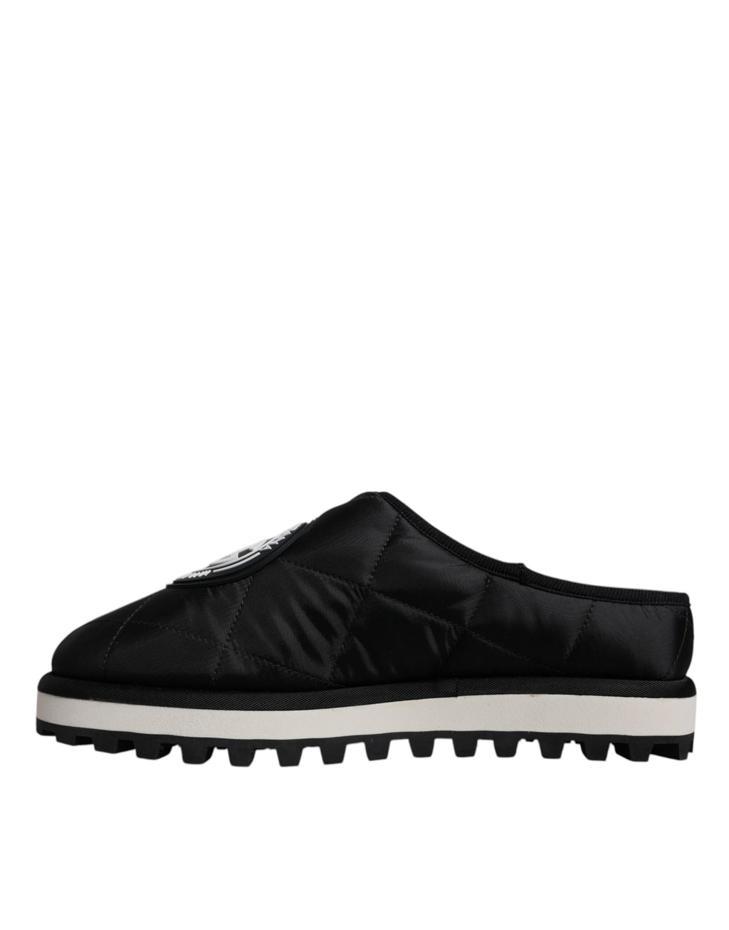 Sandales Dolce & Gabbana en nylon noir rembourré avec logo patch, parfait pour un style décontracté et élégant.