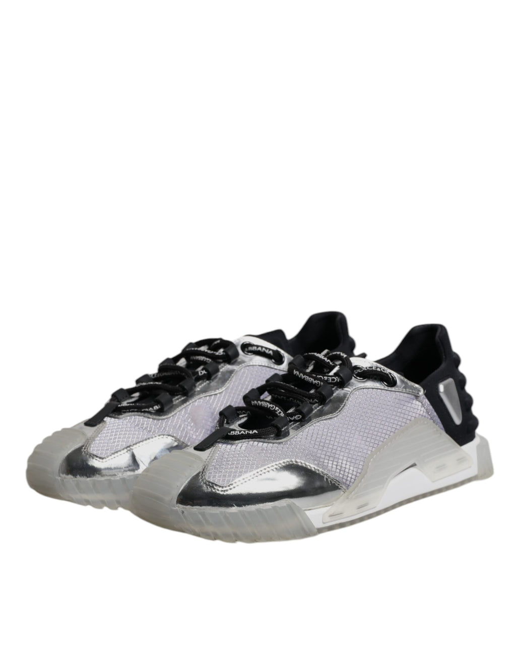 Chaussures sneakers basses Dolce & Gabbana en nylon argenté et noir, style moderne et tendance.