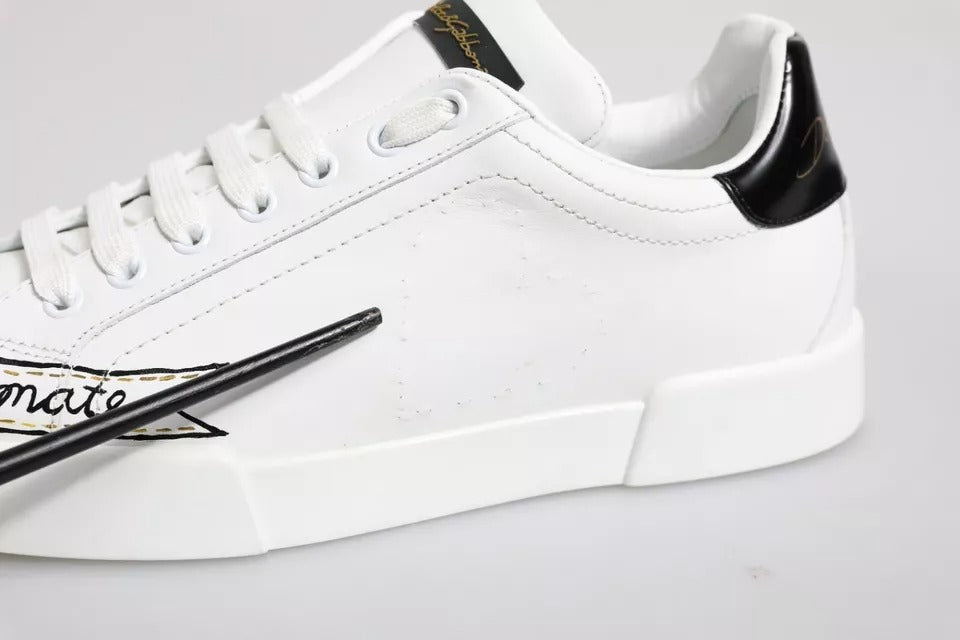 Chaussures Dolce & Gabbana en cuir blanc, baskets basses à lacets pour homme, style élégant et moderne.