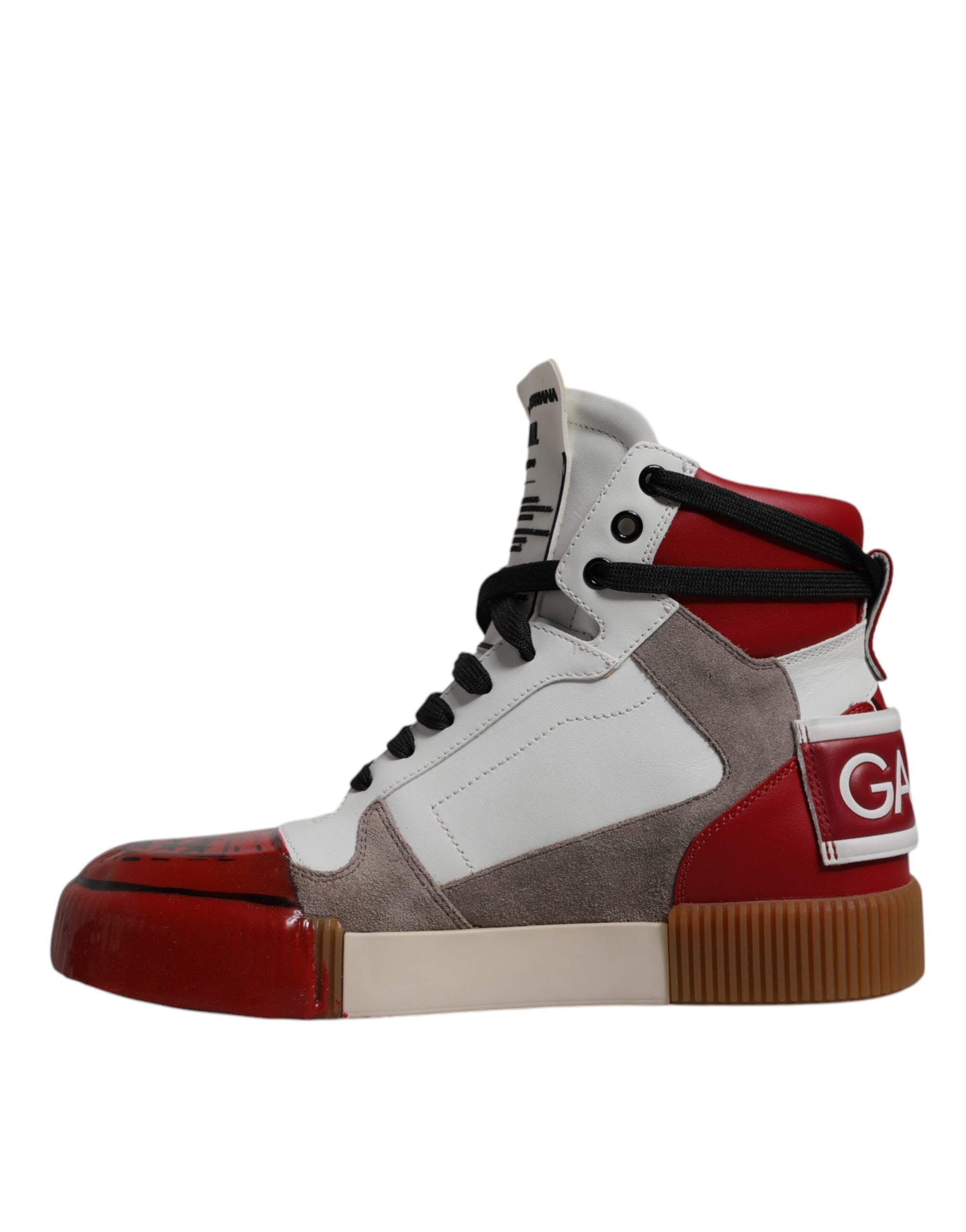 Chaussures sneakers montantes en cuir multicolore Dolce & Gabbana, style moderne et coloré, vue de face.