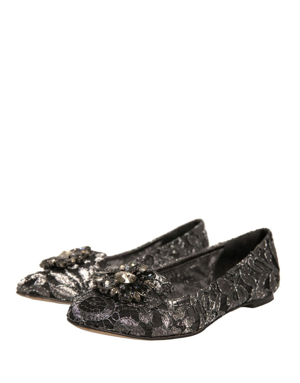 Chaussures ballerines Dolce & Gabbana en satin argenté avec cristaux, mocassins à lacets élégants pour femmes.