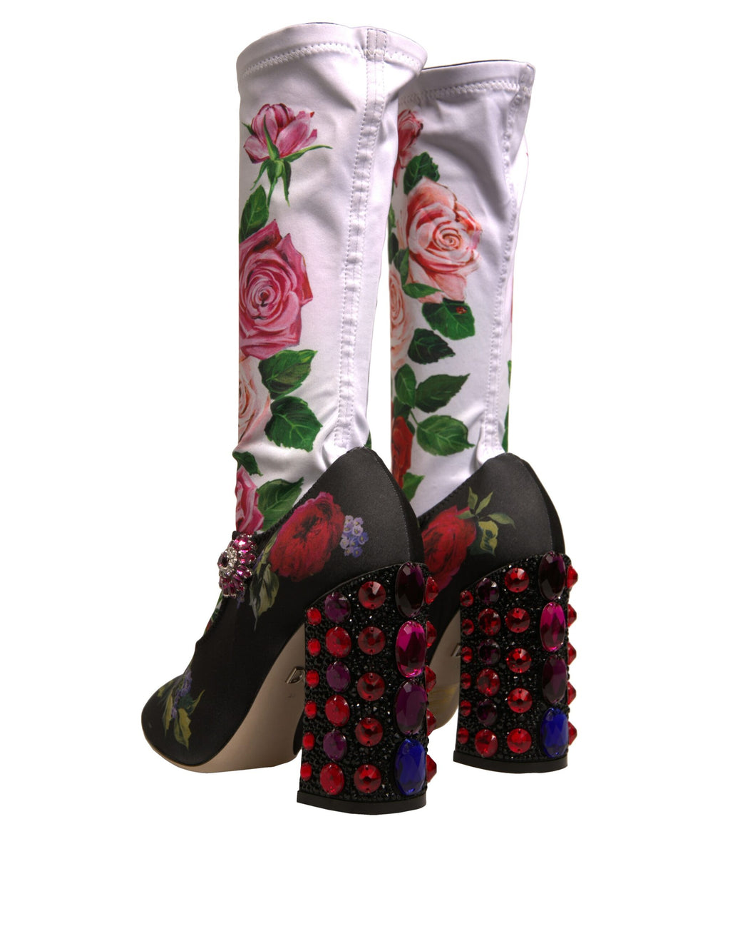 Chaussettes florales noires Dolce & Gabbana avec cristaux, portées avec des chaussures en jersey élégantes.