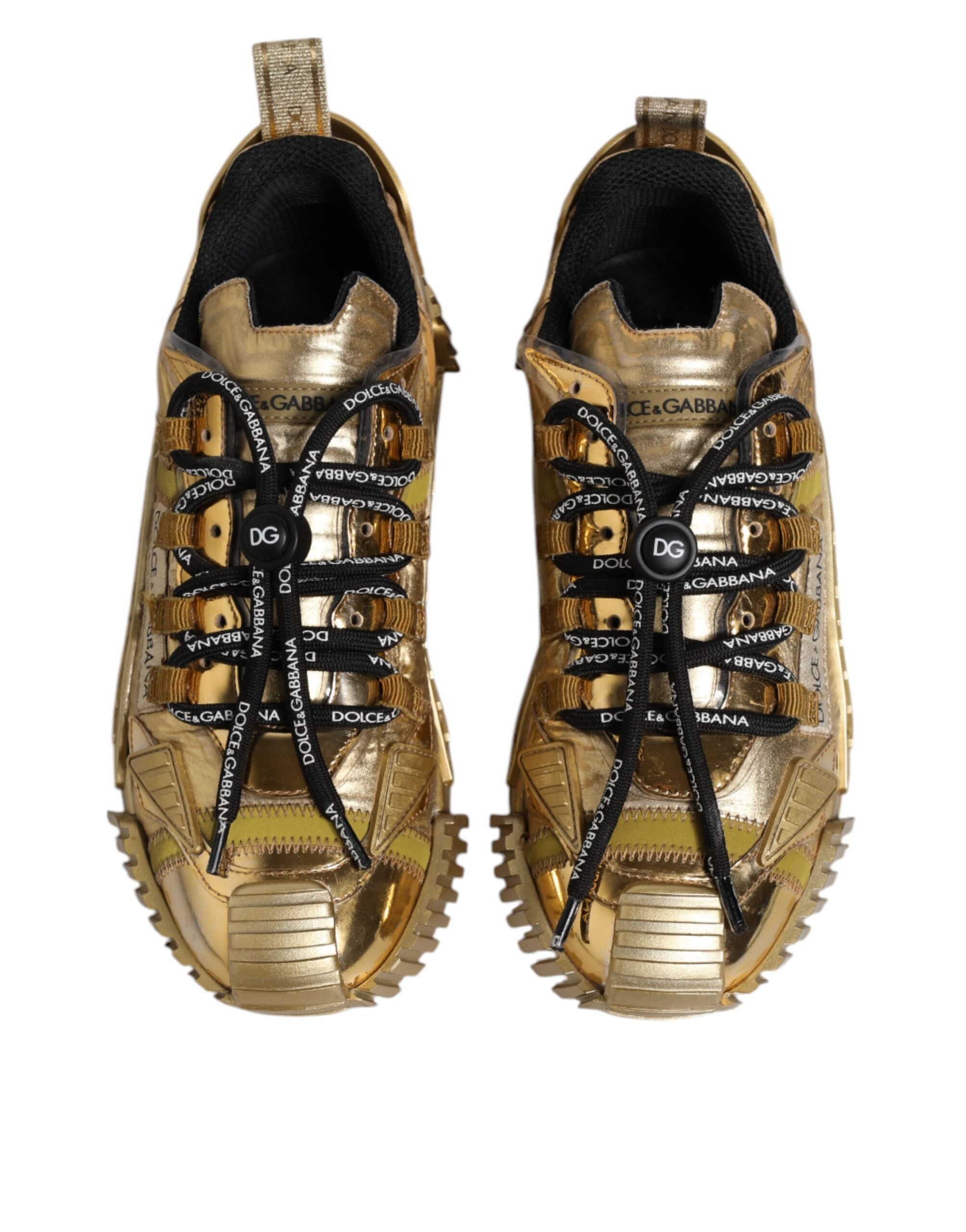 Chaussures sneakers Dolce & Gabbana dorées en dentelle extensible avec laçage, vue de face.