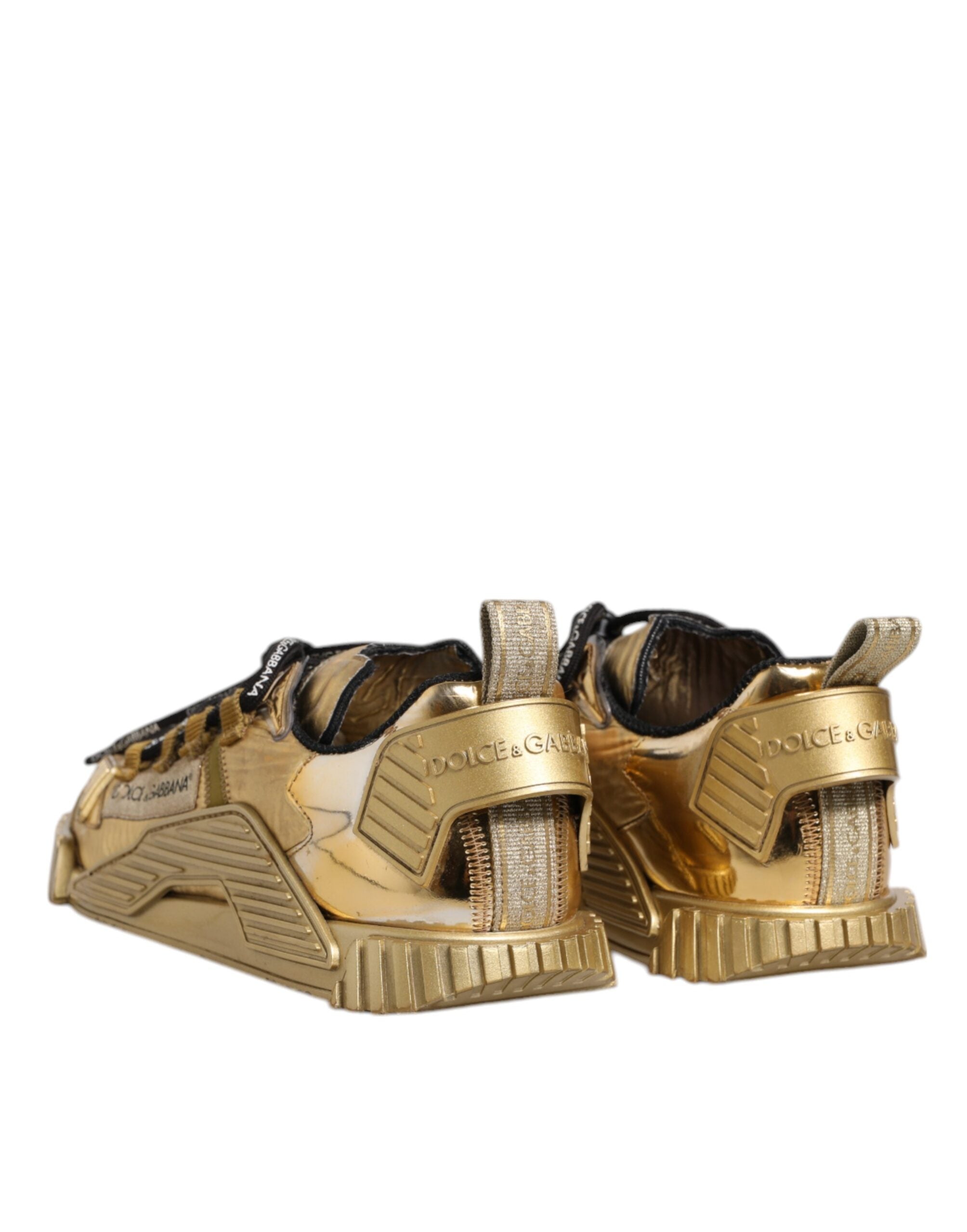 Chaussures sneakers Dolce & Gabbana Gold Stretch Lace Up NS1 avec lacets et design élégant, vue de face.