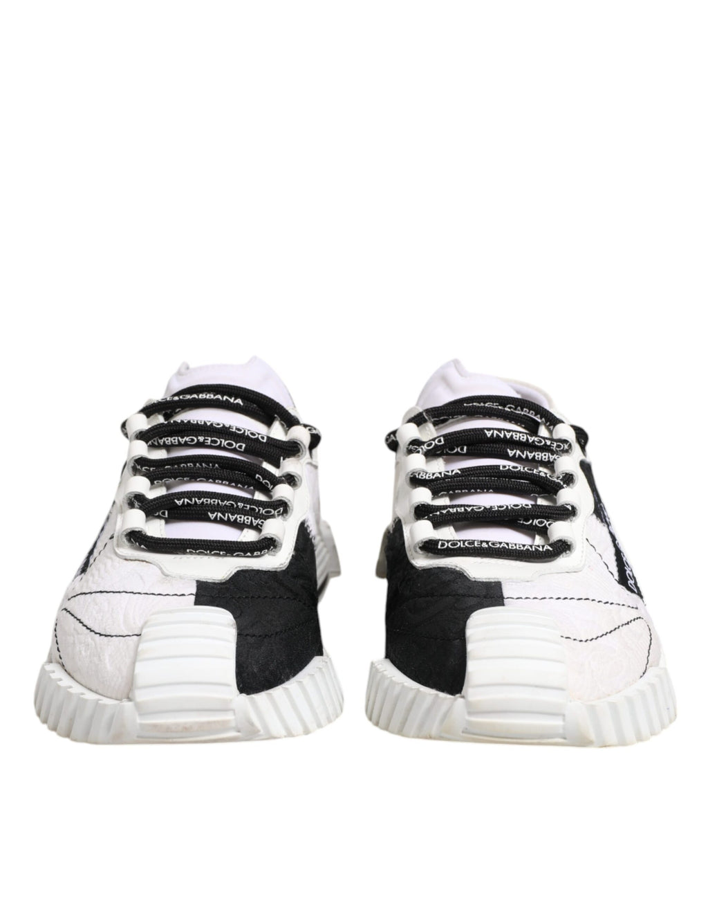 Chaussures sneakers basses Dolce & Gabbana NS1 en blanc et noir, vue de face, en cuir avec semelle blanche.