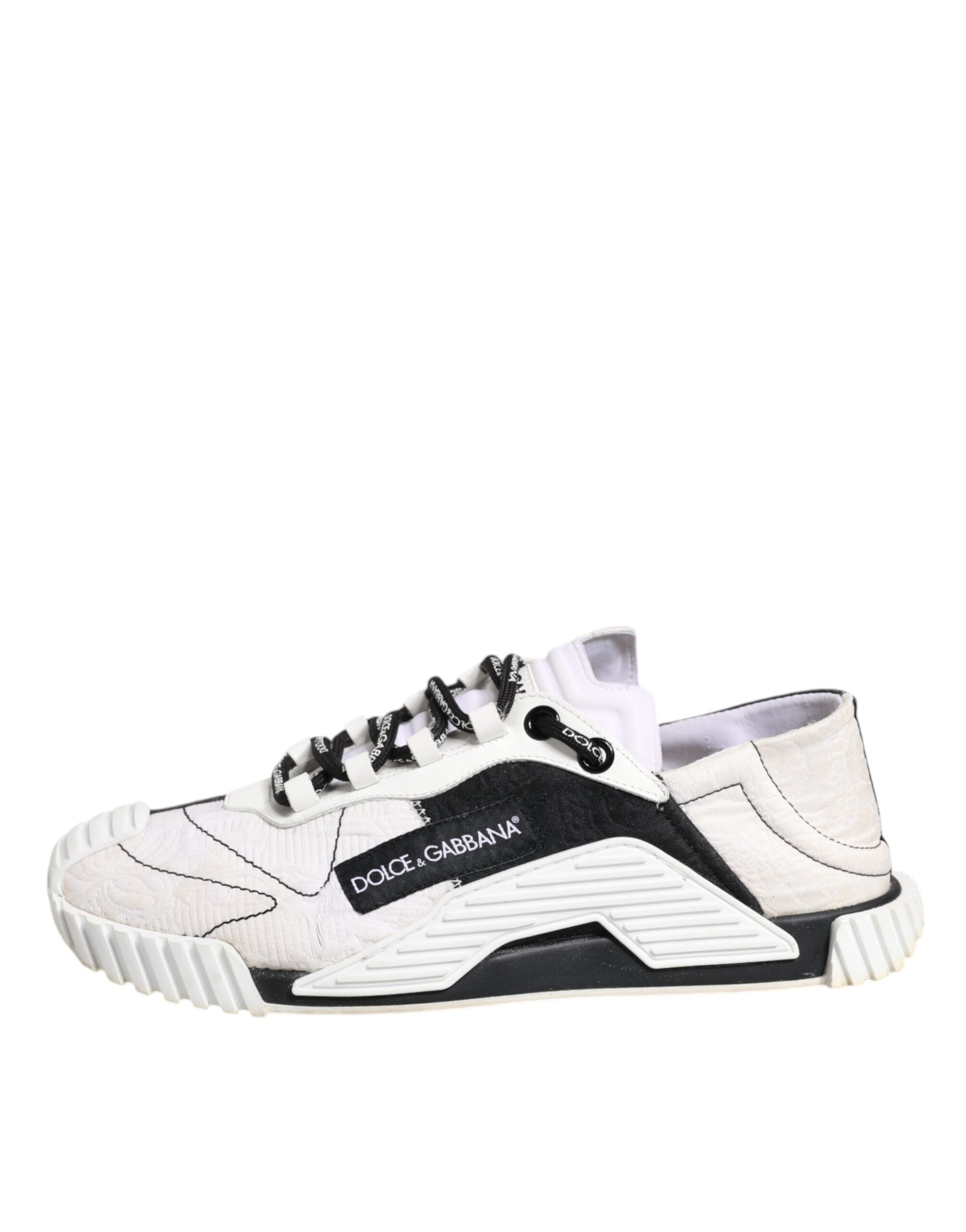 Chaussures sneakers basses Dolce & Gabbana NS1 en blanc et noir, vue de face, en cuir avec détails modernes.