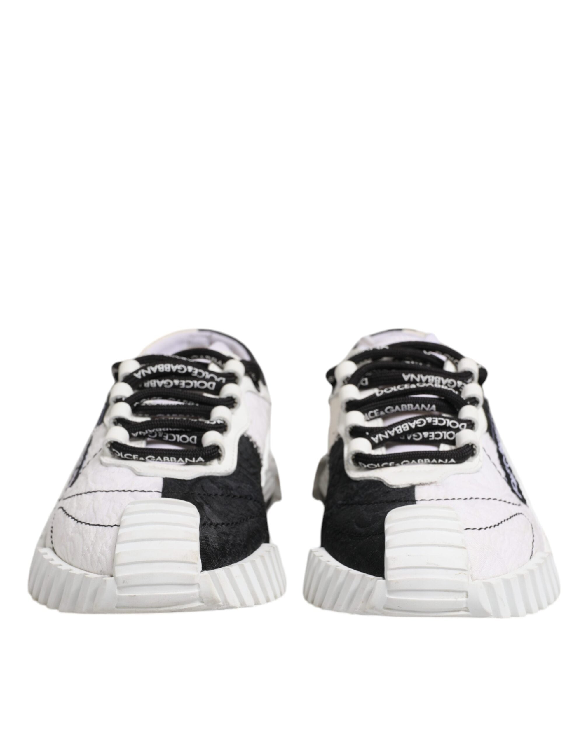 Chaussures basses Dolce & Gabbana NS1 en blanc et noir, sneakers décontractés avec design élégant et détails modernes.