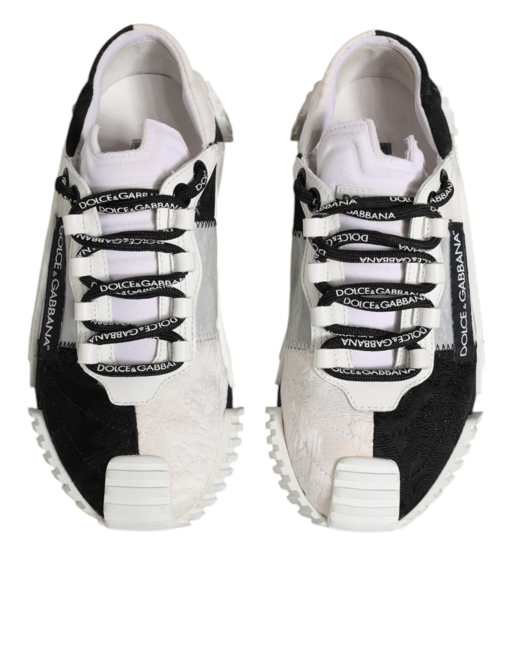 Chaussures sneakers basses Dolce & Gabbana NS1 en blanc et noir, vue de face avec détails du design.