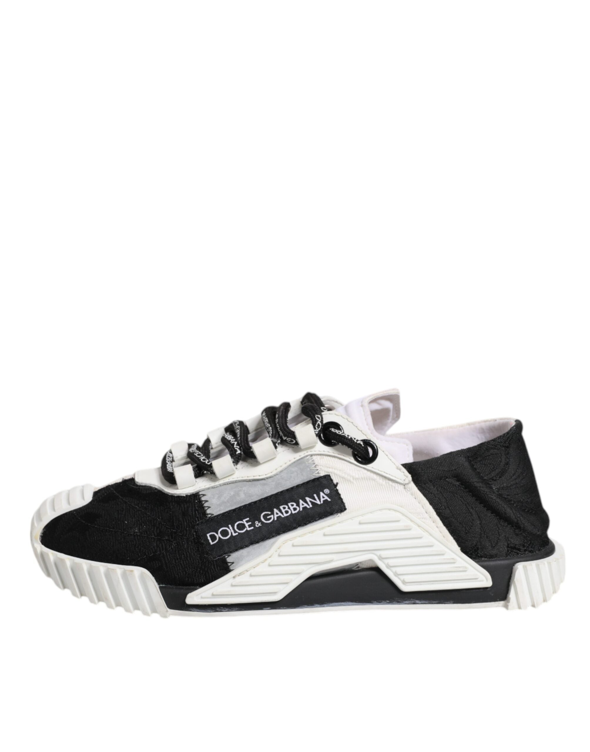 Chaussures sneakers basses Dolce & Gabbana NS1 en blanc et noir, vue de face, en cuir avec détails modernes.
