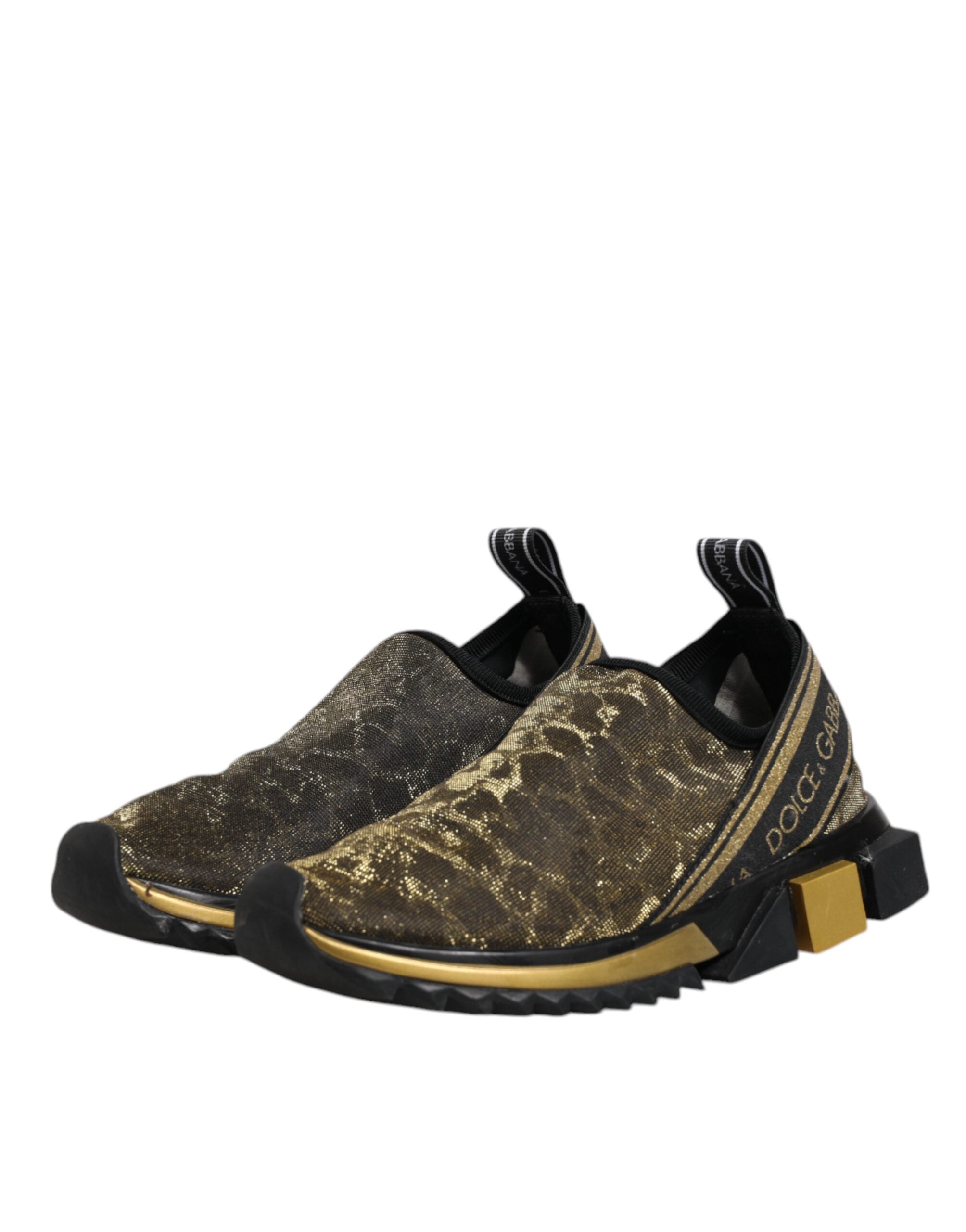Chaussures sneakers Dolce & Gabbana Sorrento à paillettes dorées et imprimé léopard, mode élégante et tendance.