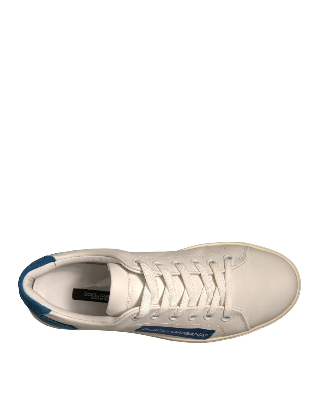 Chaussures de sneakers basses blanches en daim en cuir Dolce & Gabbana, montrant la semelle et le design élégant.