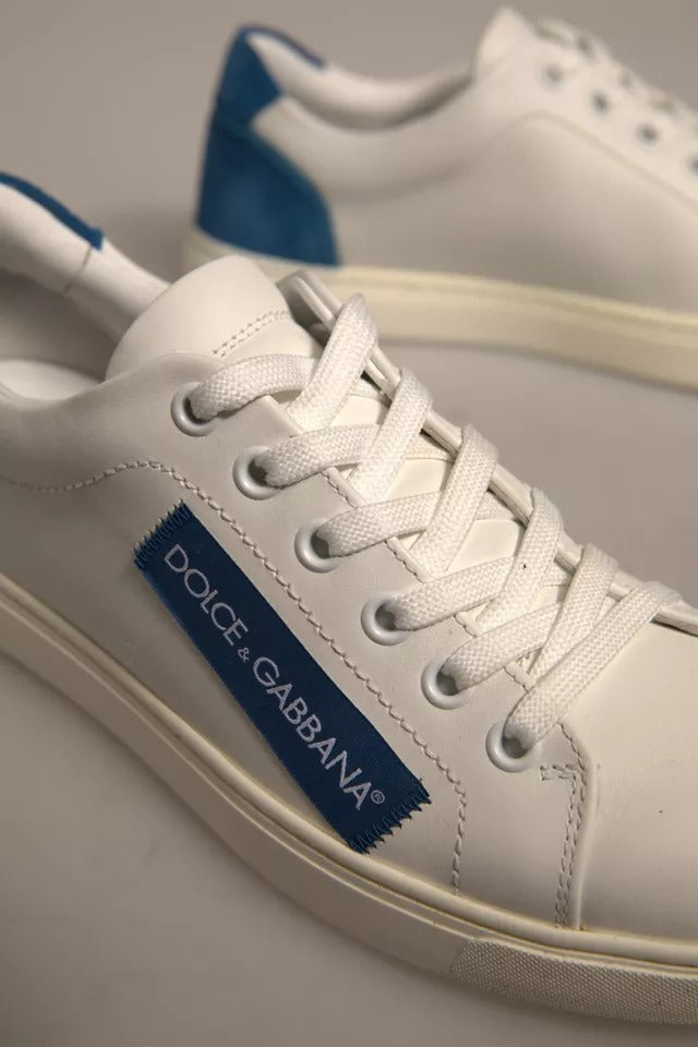 Chaussures sneakers basses en cuir suédé blanc de Dolce & Gabbana, style décontracté et élégant, vue de face.