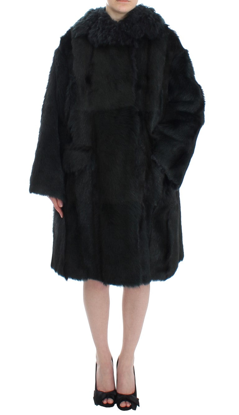 Veste longue en fourrure de chèvre noire de Dolce & Gabbana, avec col en shearling et design élégant.