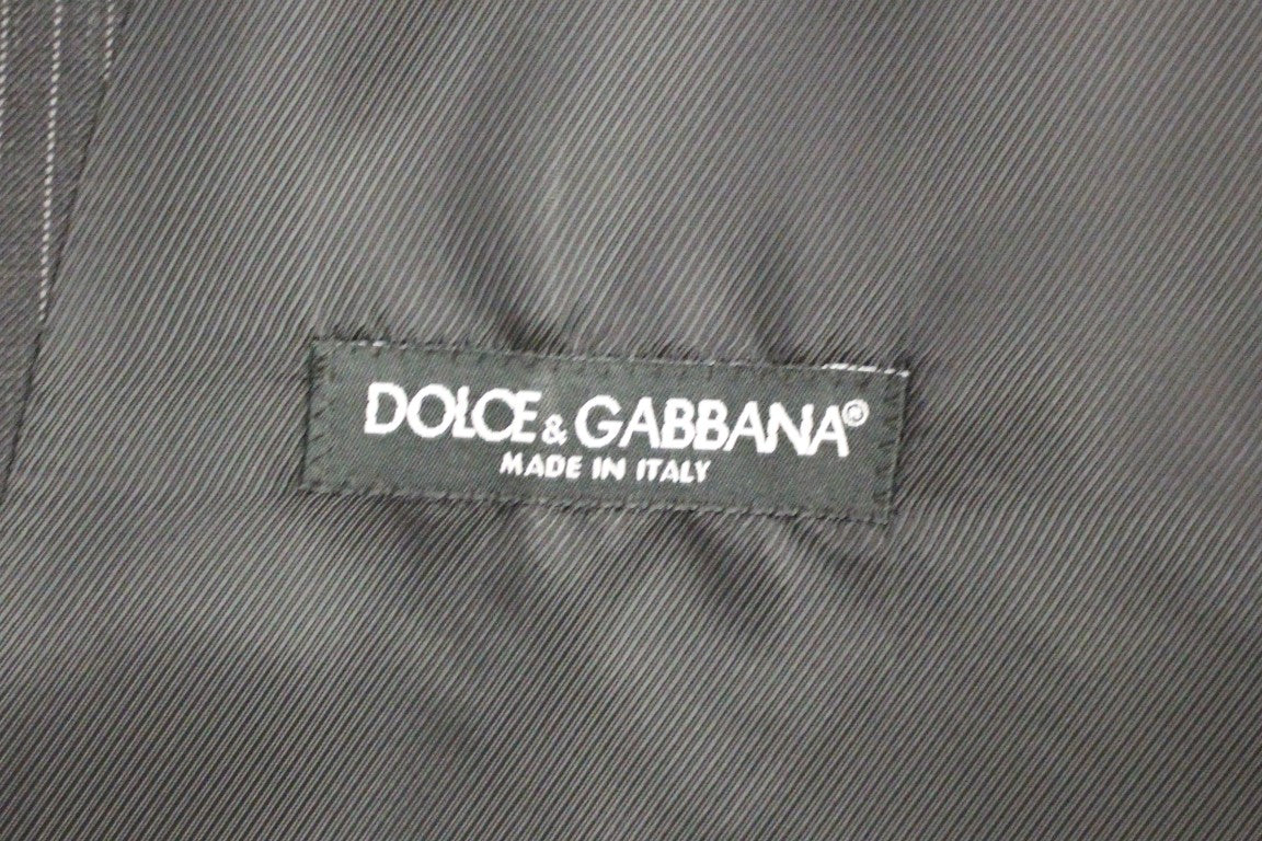 Gilet en laine gris à rayures de Dolce & Gabbana, à simple boutonnage, vue de face.