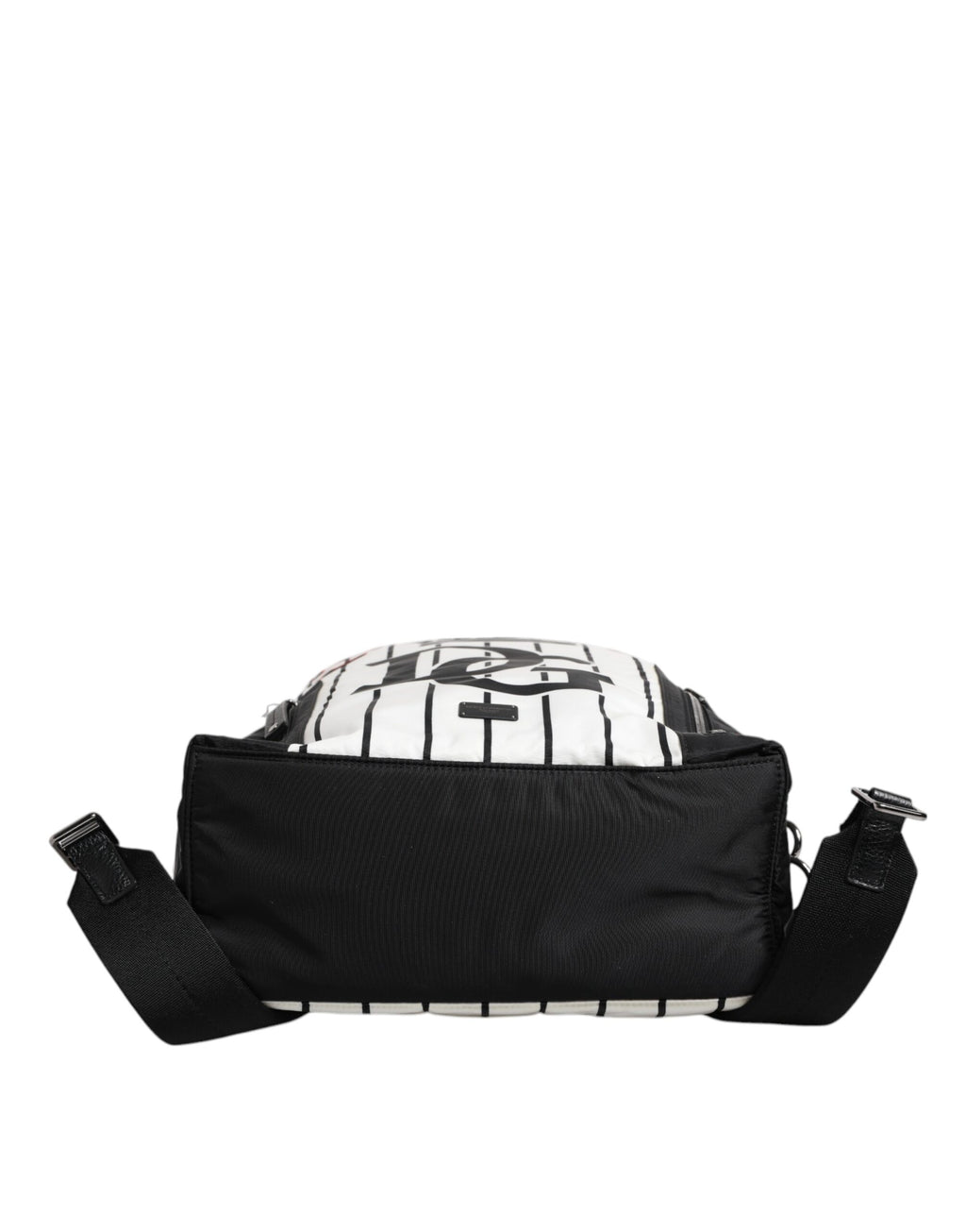 Sac à dos pour homme Dolce & Gabbana Vulcano Royal King, noir et blanc avec imprimé distinctif, en tissu durable.