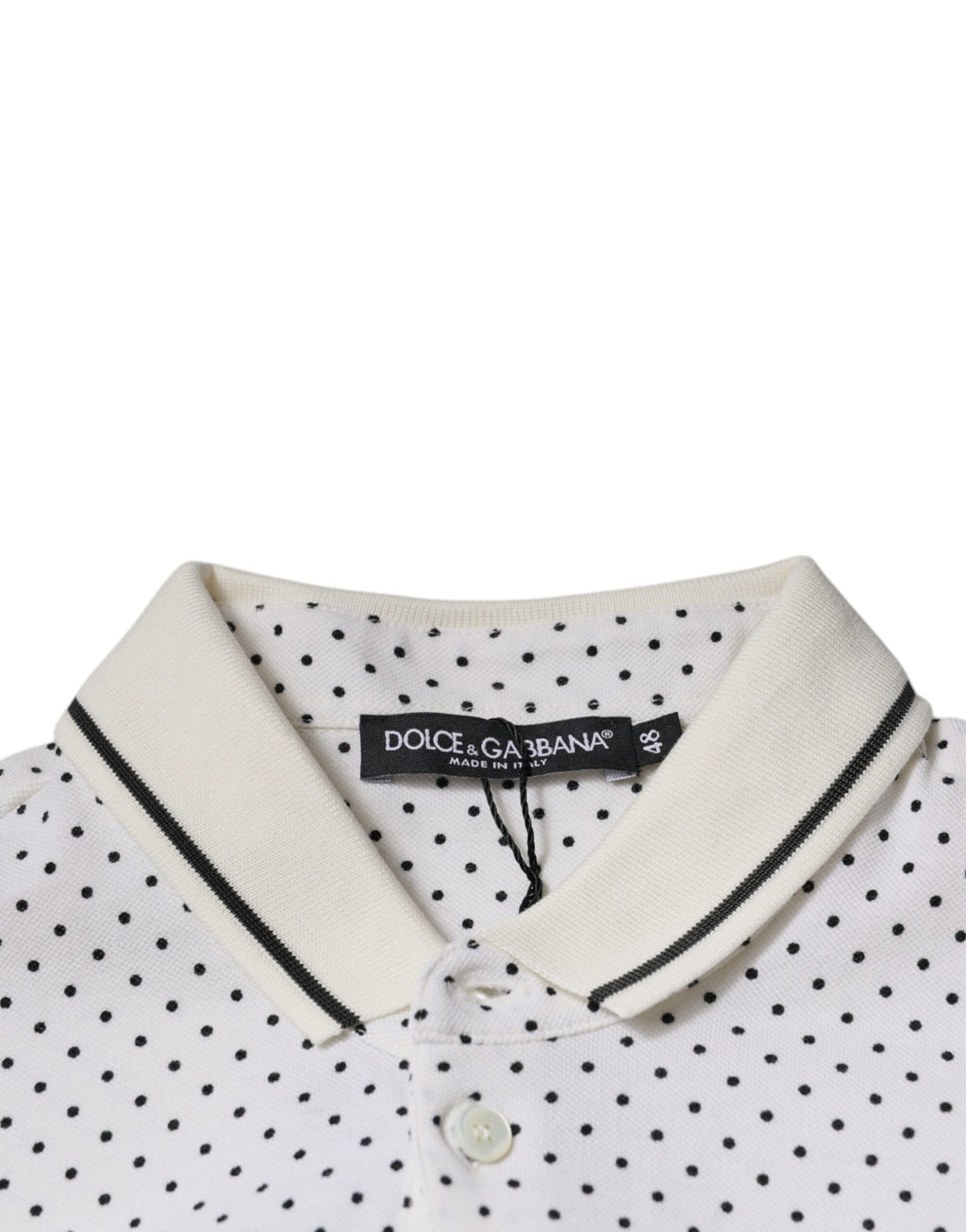 T-shirt polo blanc à pois en coton Dolce & Gabbana avec col, détails élégants et motif à pois classiques.