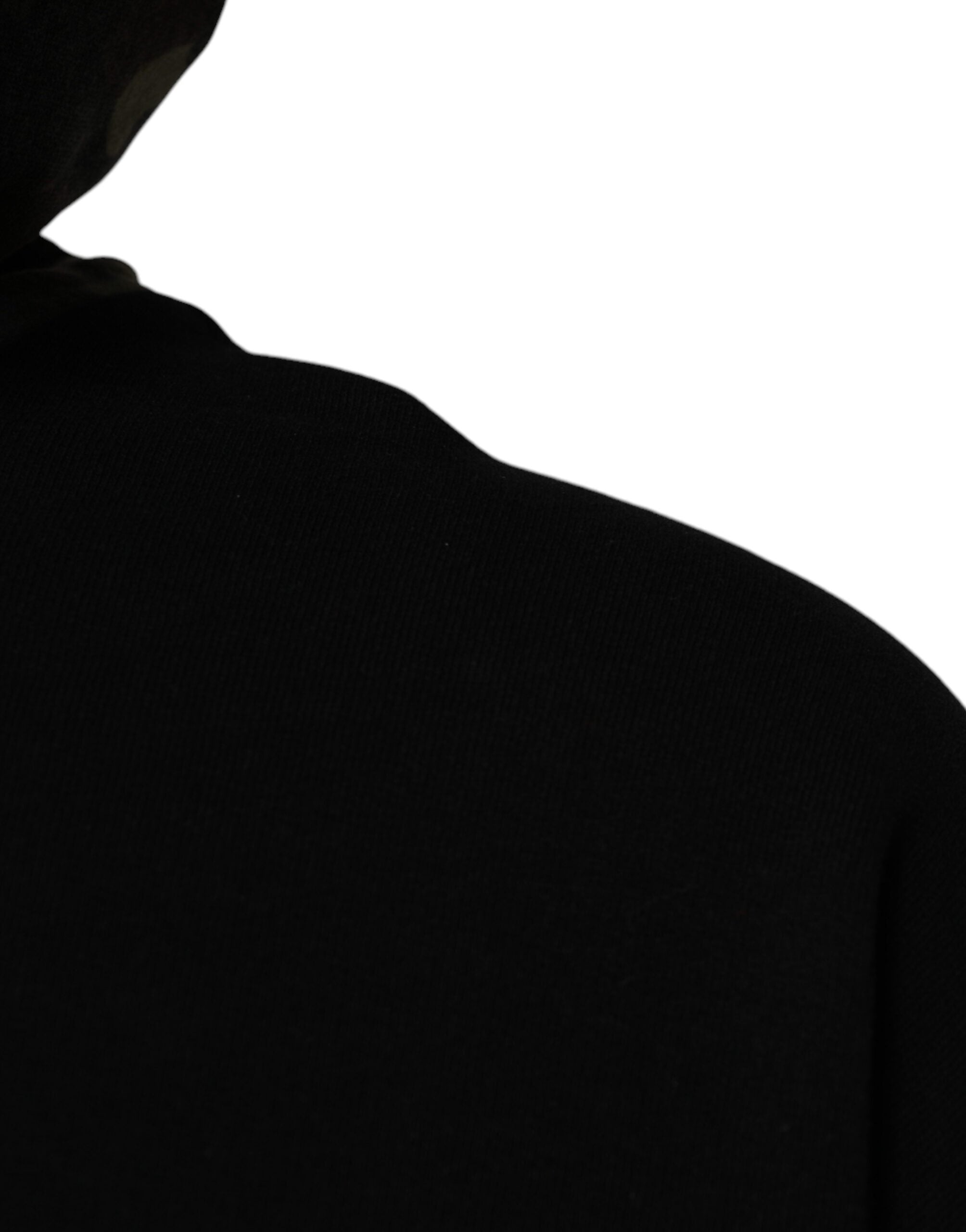 Sweat à capuche camouflage noir Dolce & Gabbana en coton, avec logo discret, porté ou posé sur un fond neutre.