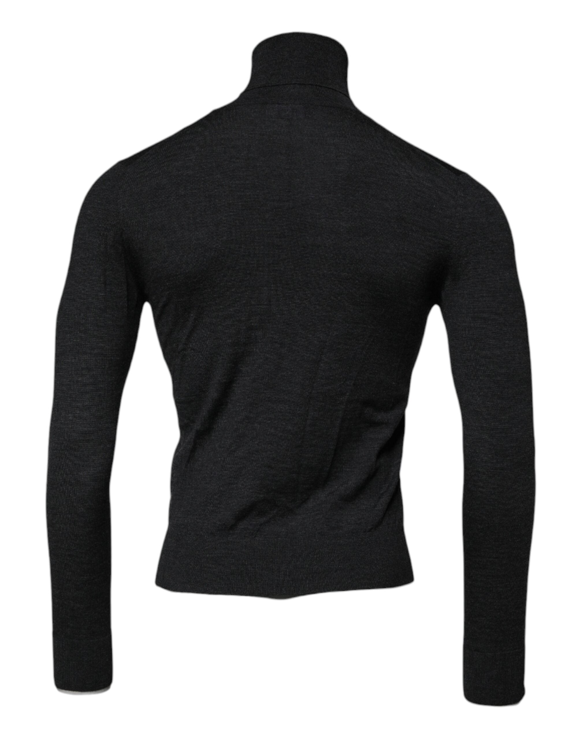 Pull en laine noir Dolce & Gabbana à col roulé, modèle élégant et chaud, porté sur un fond neutre.