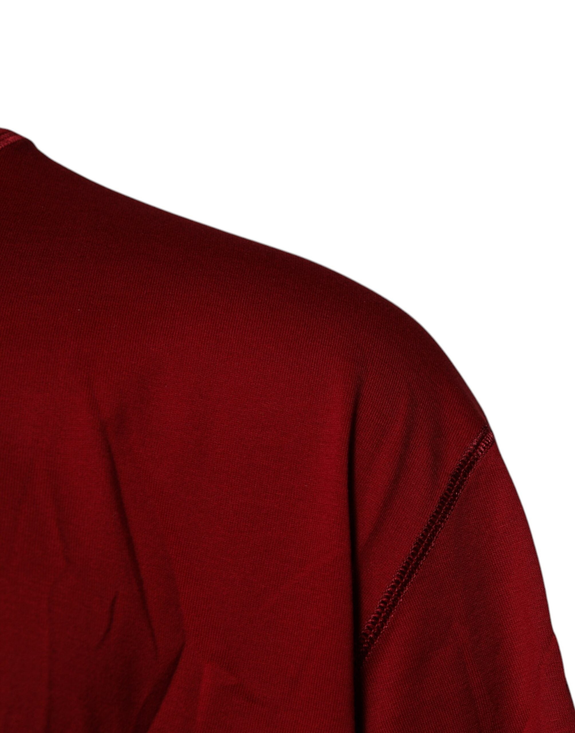 T-shirt blanc à col rond Dolce & Gabbana avec bande logo rouge en coton, style décontracté et moderne.