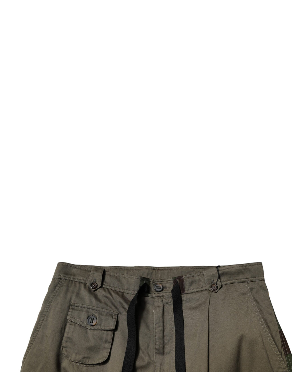 Pantalons cargo multicolores Dolce & Gabbana à patchwork camouflage, décontractés et tendance, visibles avec plusieurs poches.