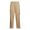 Pantalon cargo beige en coton de la marque Calvin Klein, vue de face avec détails des poches et ceinture.