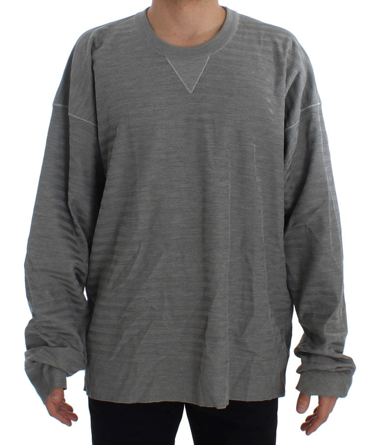 Pull à col rond gris en soie de Dolce & Gabbana, pull-over élégant et confortable pour homme.