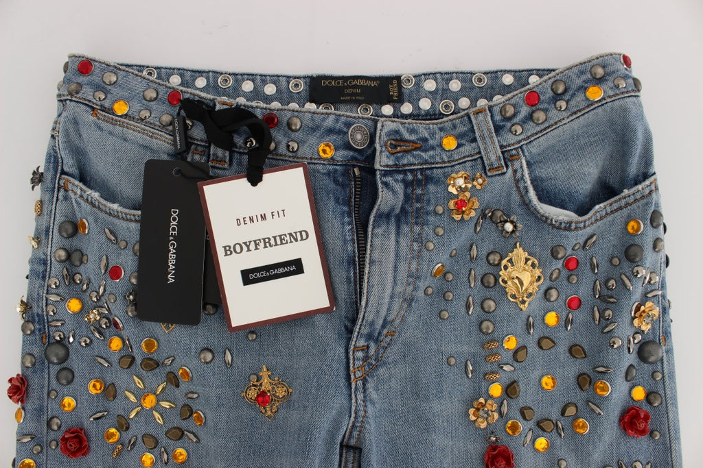 Jeans Dolce & Gabbana avec embellissements de roses en cristal et motif cœur, mode élégante et sophistiquée pour femmes.