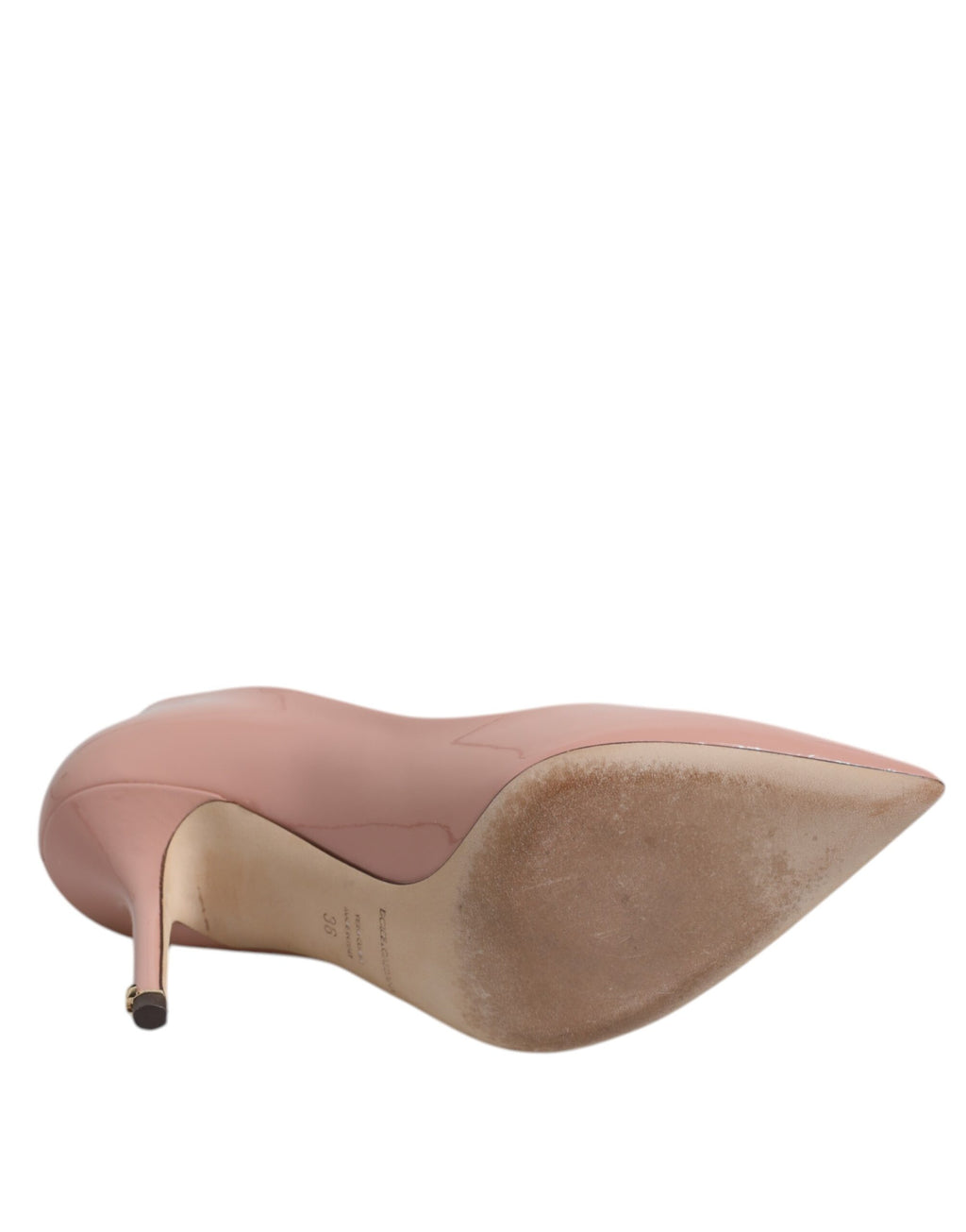 Chaussures à talons stilettos en cuir verni rose Dolce & Gabbana, élégantes et sophistiquées, vues de côté.