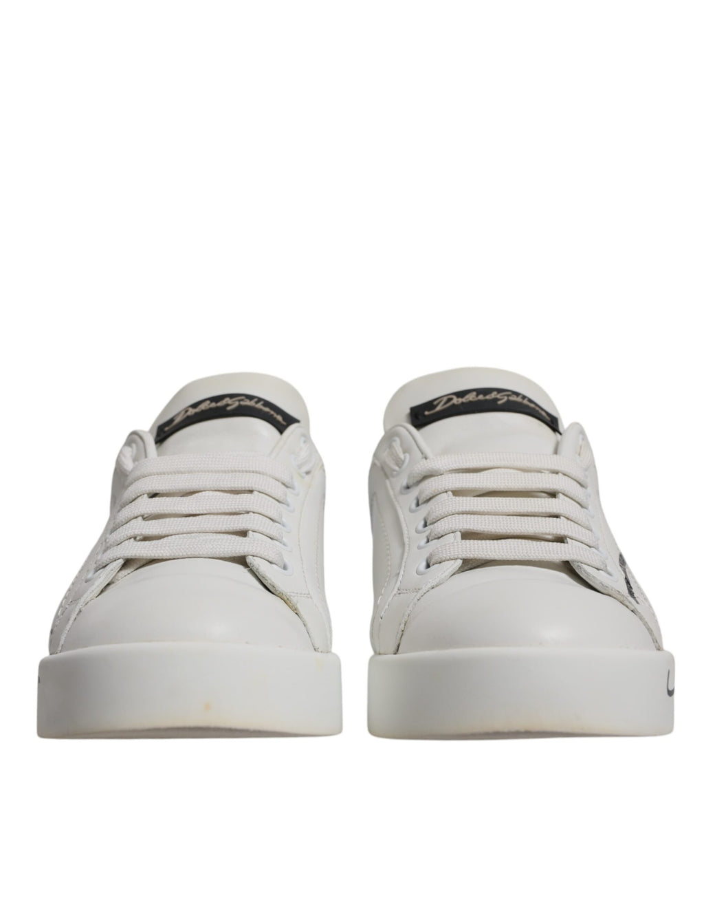 Chaussures sneakers Portofino blanches et bleues Dolce & Gabbana avec logo, vue de face sur fond neutre.