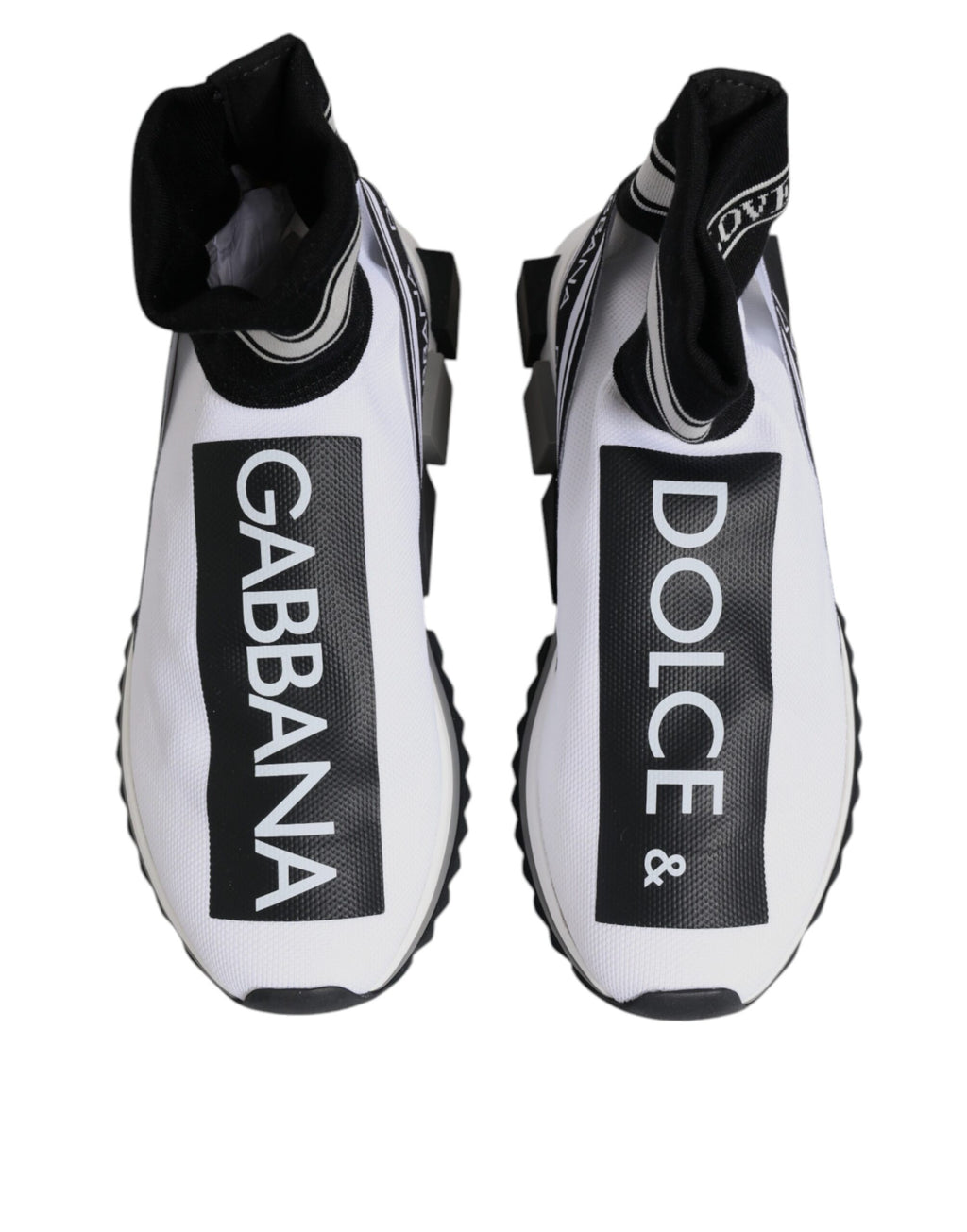 Chaussures sneakers Dolce & Gabbana Sorrento blanches et noires avec motif élégant, vue de face sur une surface blanche.