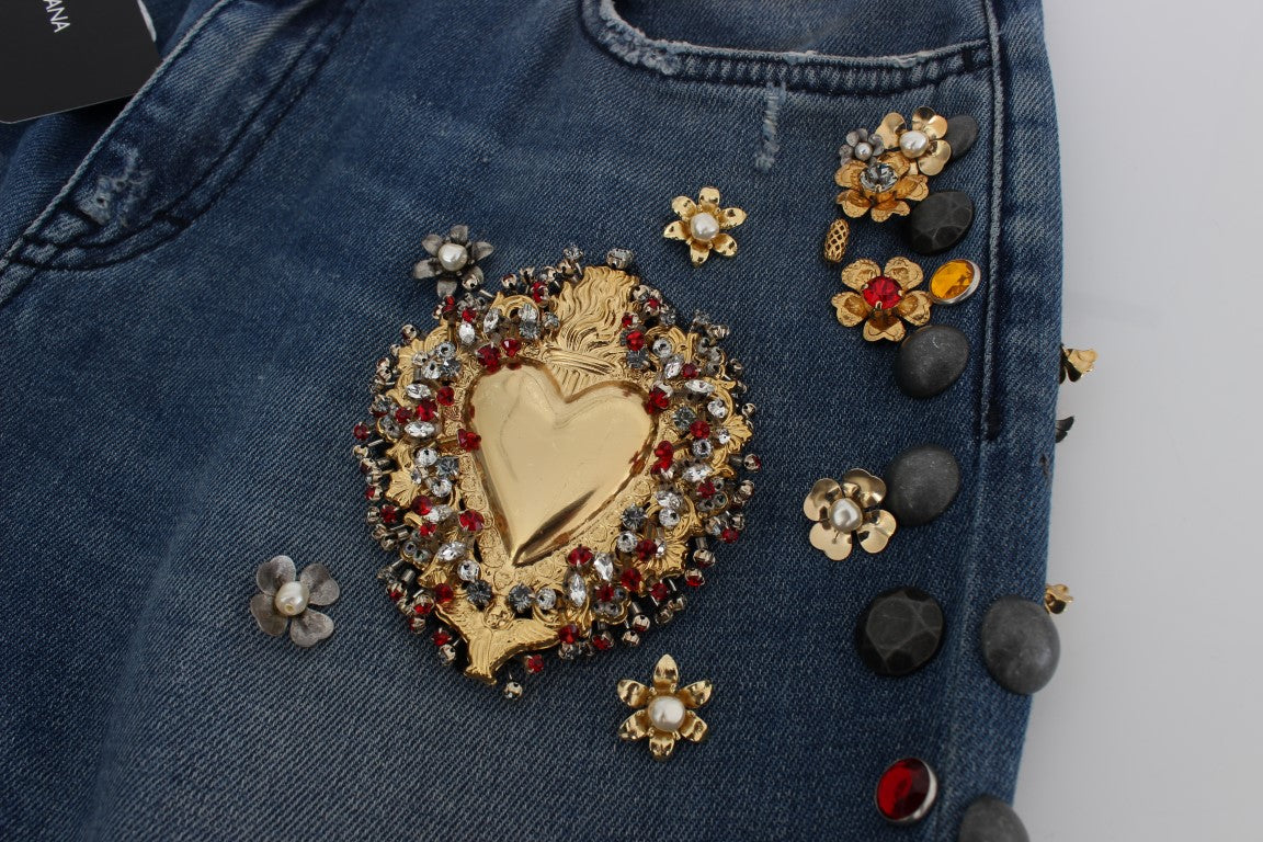 Jeans Dolce & Gabbana avec embellissements de roses en cristal et motif de cœur, mode élégante et sophistiquée.
