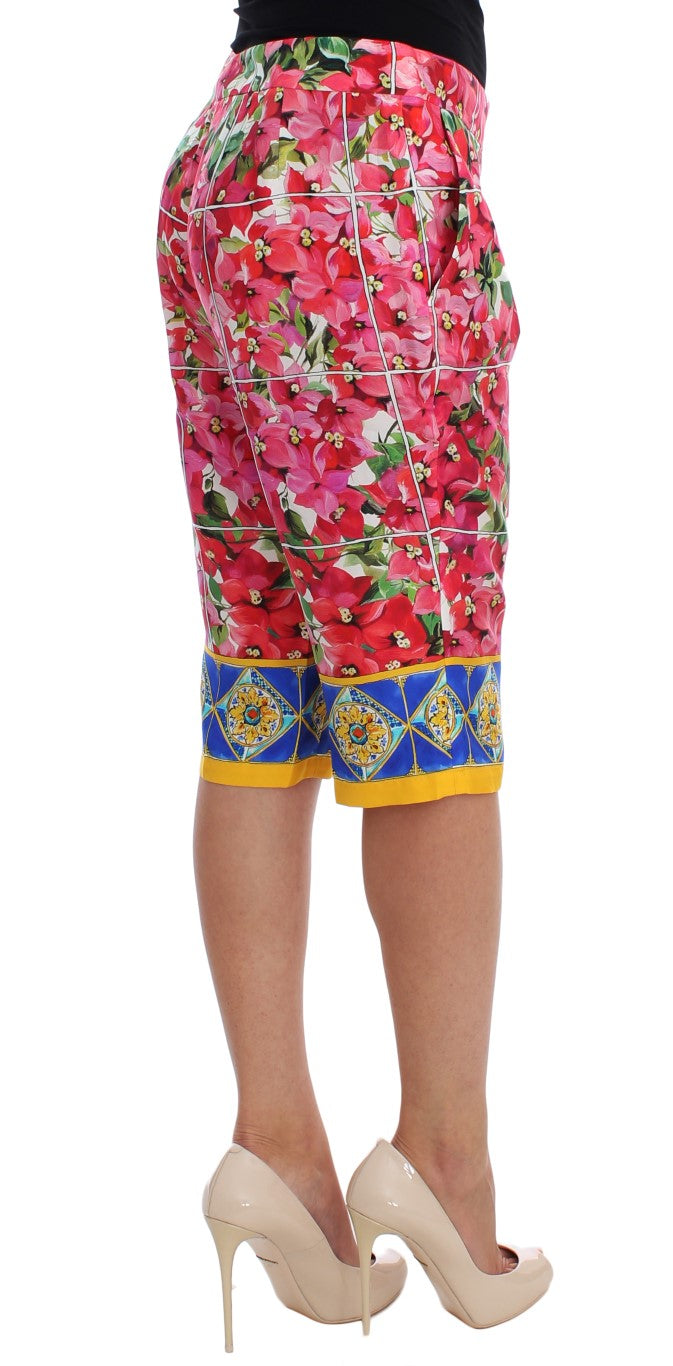 Shorts capris floraux multicolores Dolce & Gabbana pour femme, coupe au genou, style élégant et vibrant.