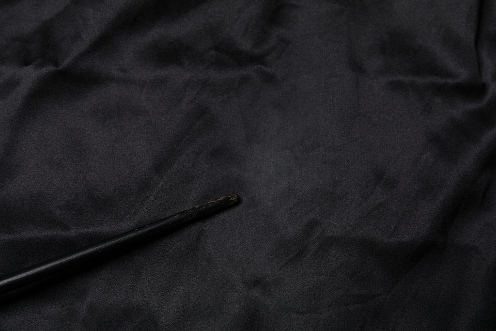 Camisole noire en dentelle et soie mélangée de Dolce & Gabbana, sous-vêtement élégant et féminin.