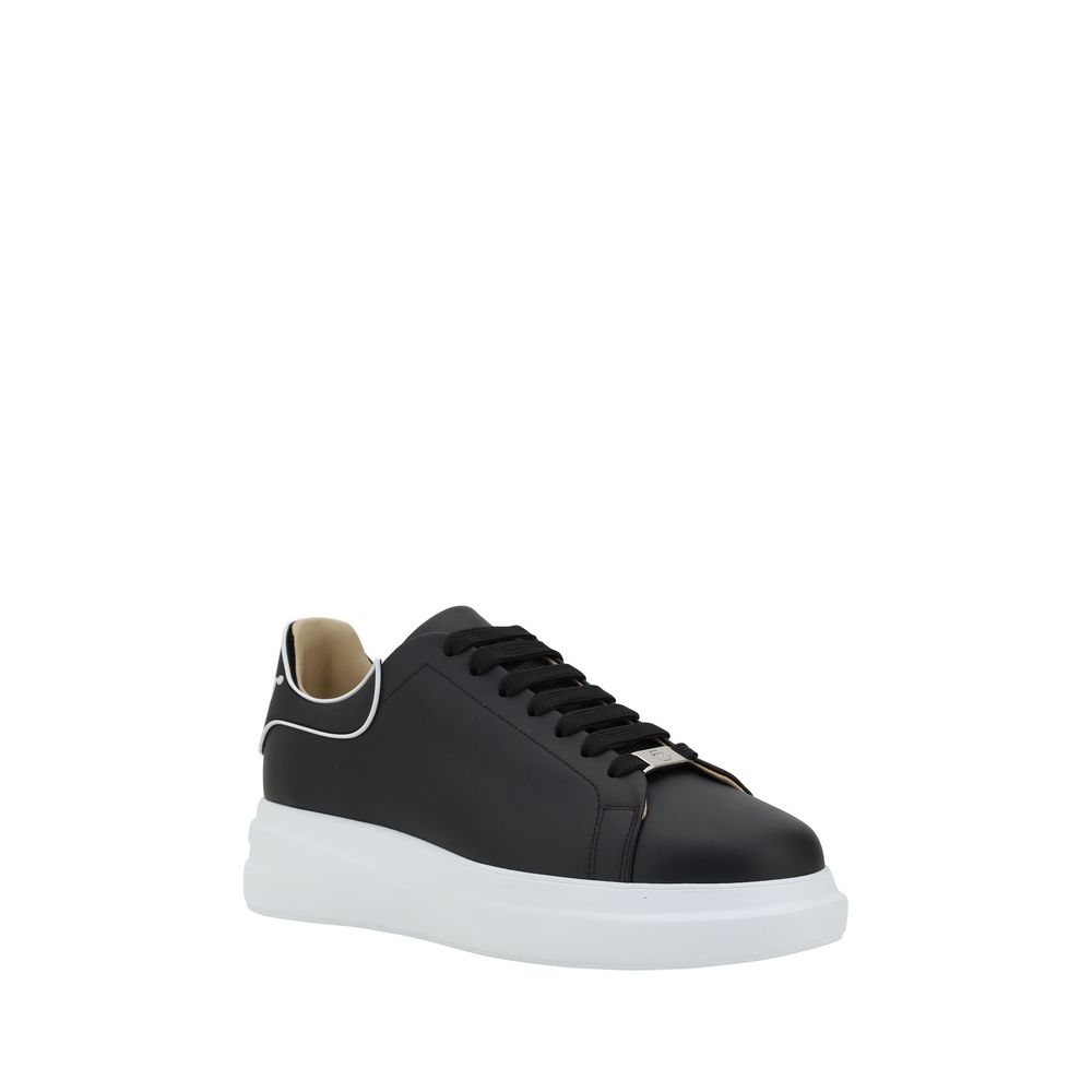 Chaussures basses en cuir de veau noir Philipp Plein Bos Taurus, sneakers décontractés et élégants pour homme.