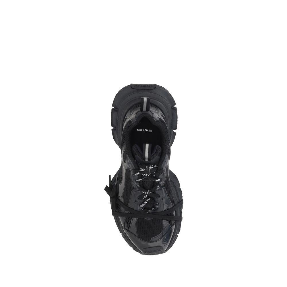 Chaussures de sport Balenciaga noires en polyéthylène avec semelles épaisses et design moderne, vues de face.