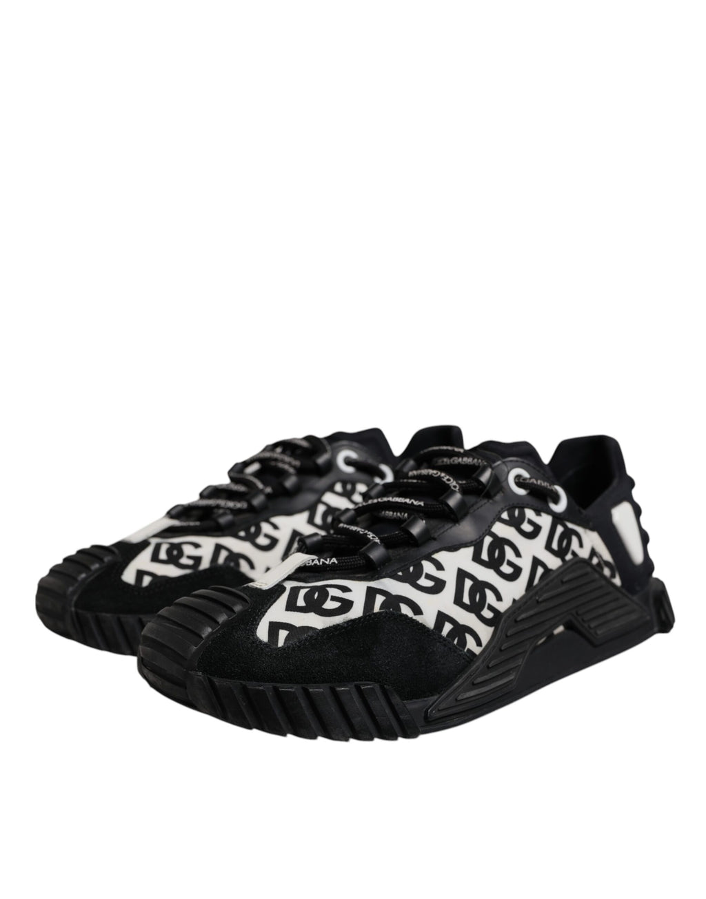 Chaussures sneakers basses noires Dolce & Gabbana logo en dentelle et lacets, style décontracté et moderne.