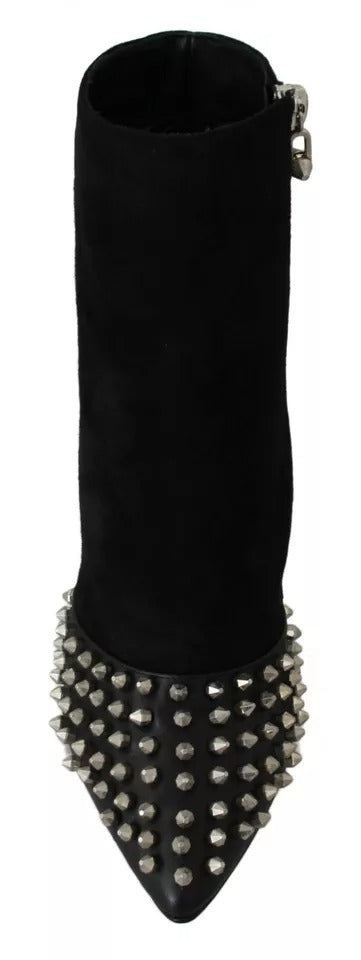 Chaussures à talons Philipp Plein en daim noir avec studs, bottines élégantes pour femme, vue de face.