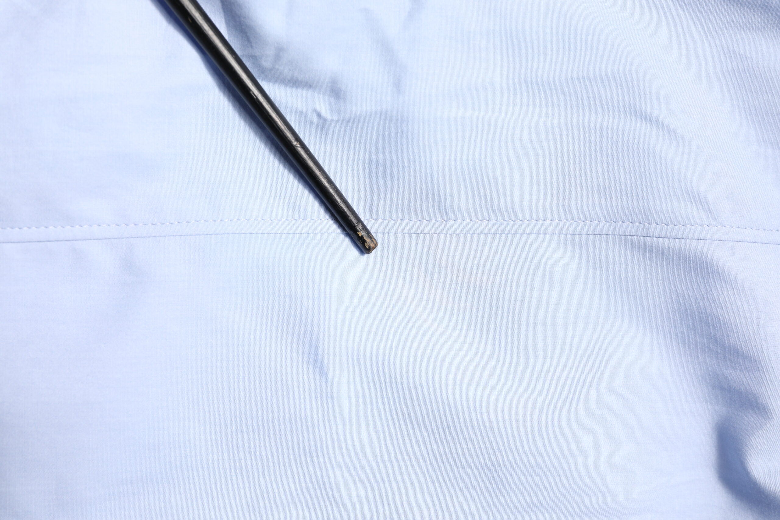 Chemise longue en coton Dolce & Gabbana Light Blue avec manches longues, élégante et confortable pour homme.