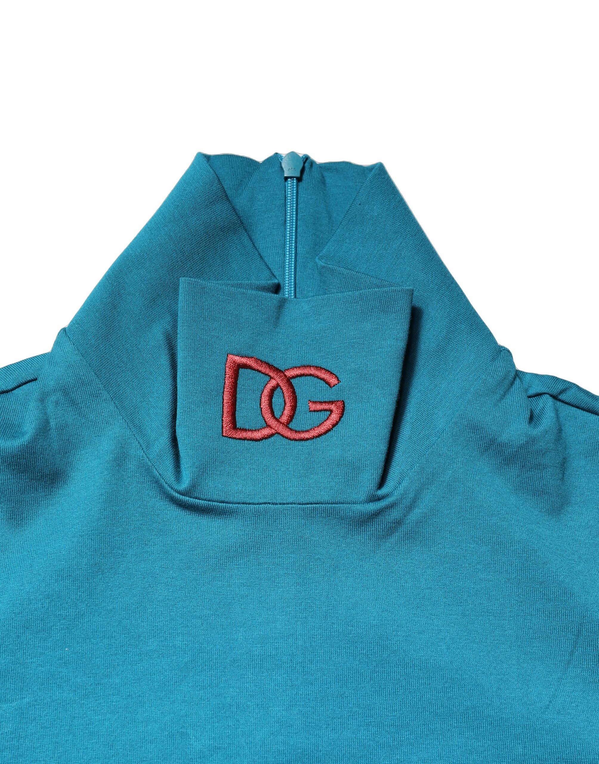 Pull en coton bleu Dolce & Gabbana à col roulé avec manches longues, détail élégant et confort sophistiqué.