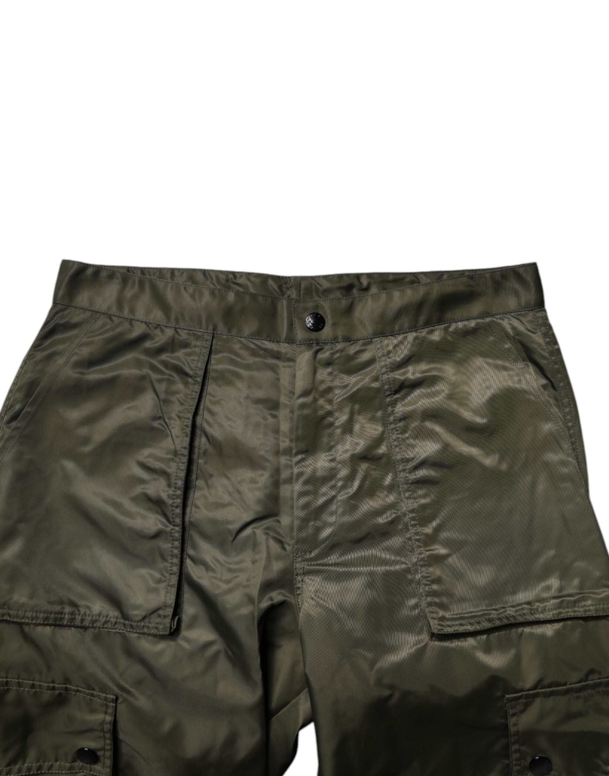 Pantalon cargo en nylon vert foncé de Dolce & Gabbana, style décontracté avec poches latérales et design moderne.