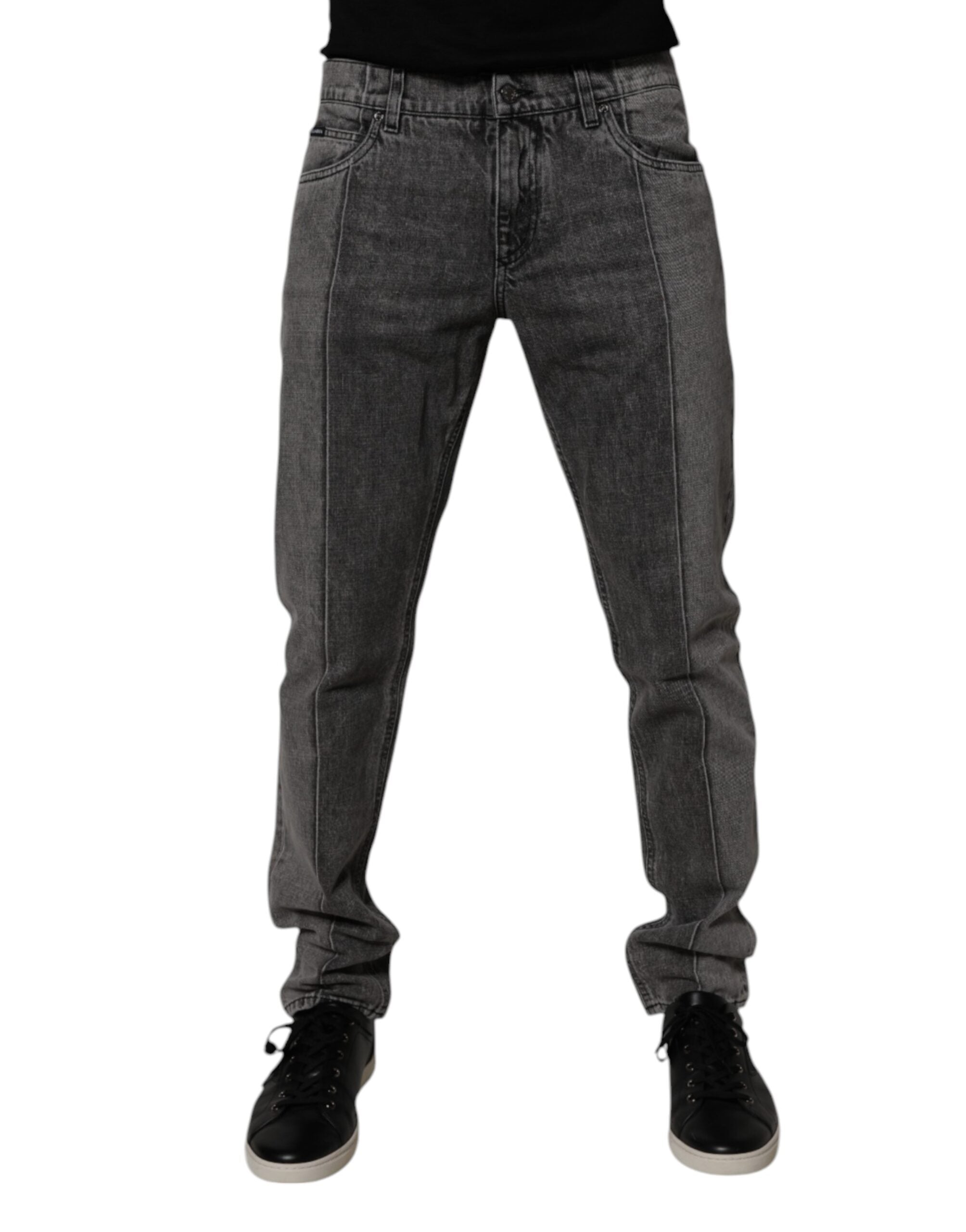 Jeans en denim gris deux tons de Dolce & Gabbana, coupe classique en coton, visibles détails de couture et ceinture.