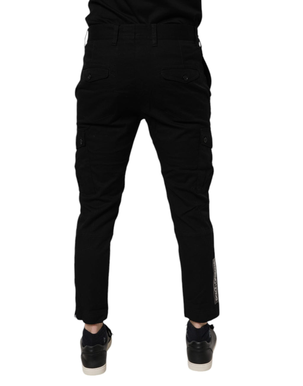 Jeans slim en coton stretch noir Dolce & Gabbana, cargo en denim avec poches et détails modernes.