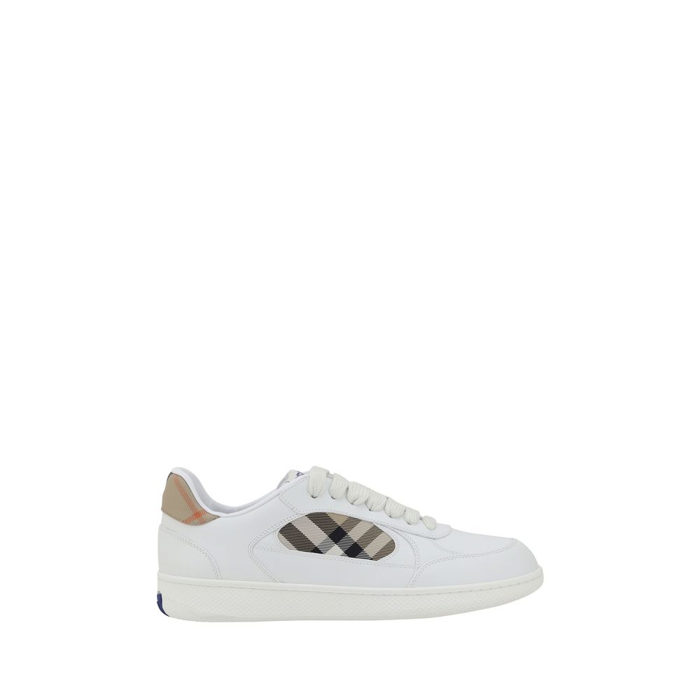 Chaussures basses en cuir de veau blanc Bos Taurus de Burberry, baskets low top élégantes et modernes.