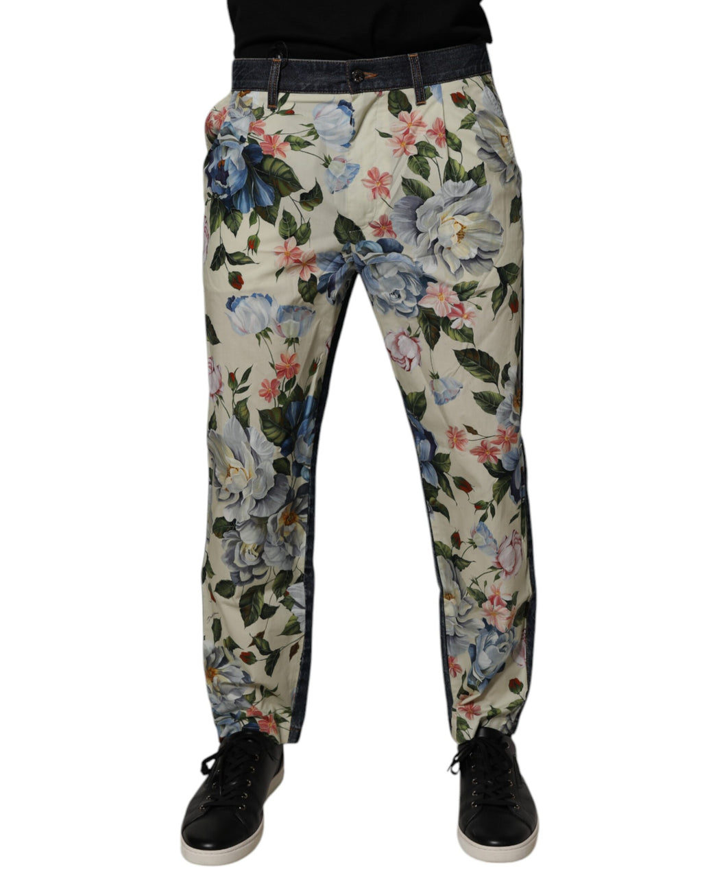 Jeans homme en coton beige et bleu à fleurs Dolce & Gabbana, avec coupe en denim et détails floraux.