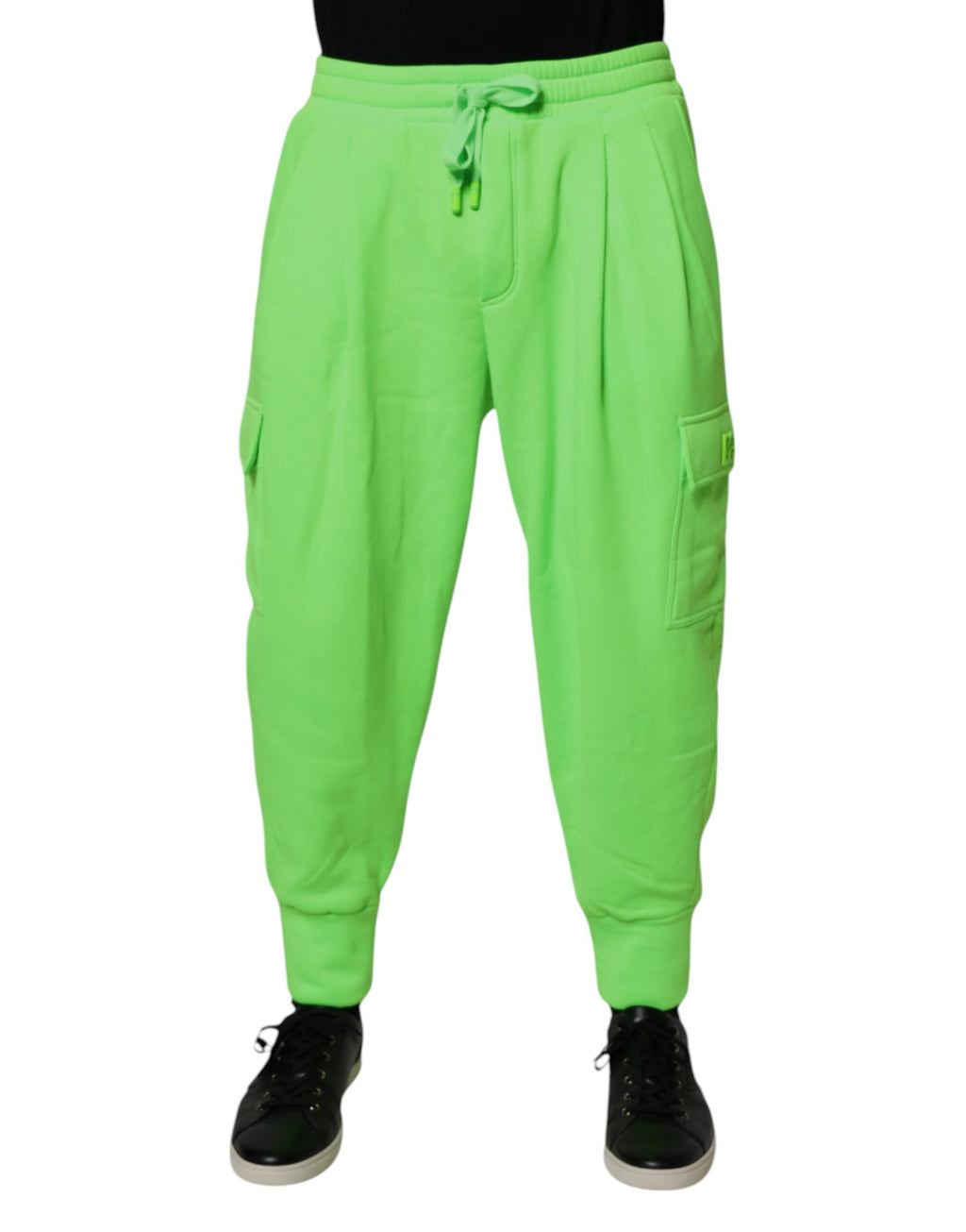 Pantalon de jogging cargo homme Dolce & Gabbana couleur vert neon, coupe décontractée avec poches latérales.