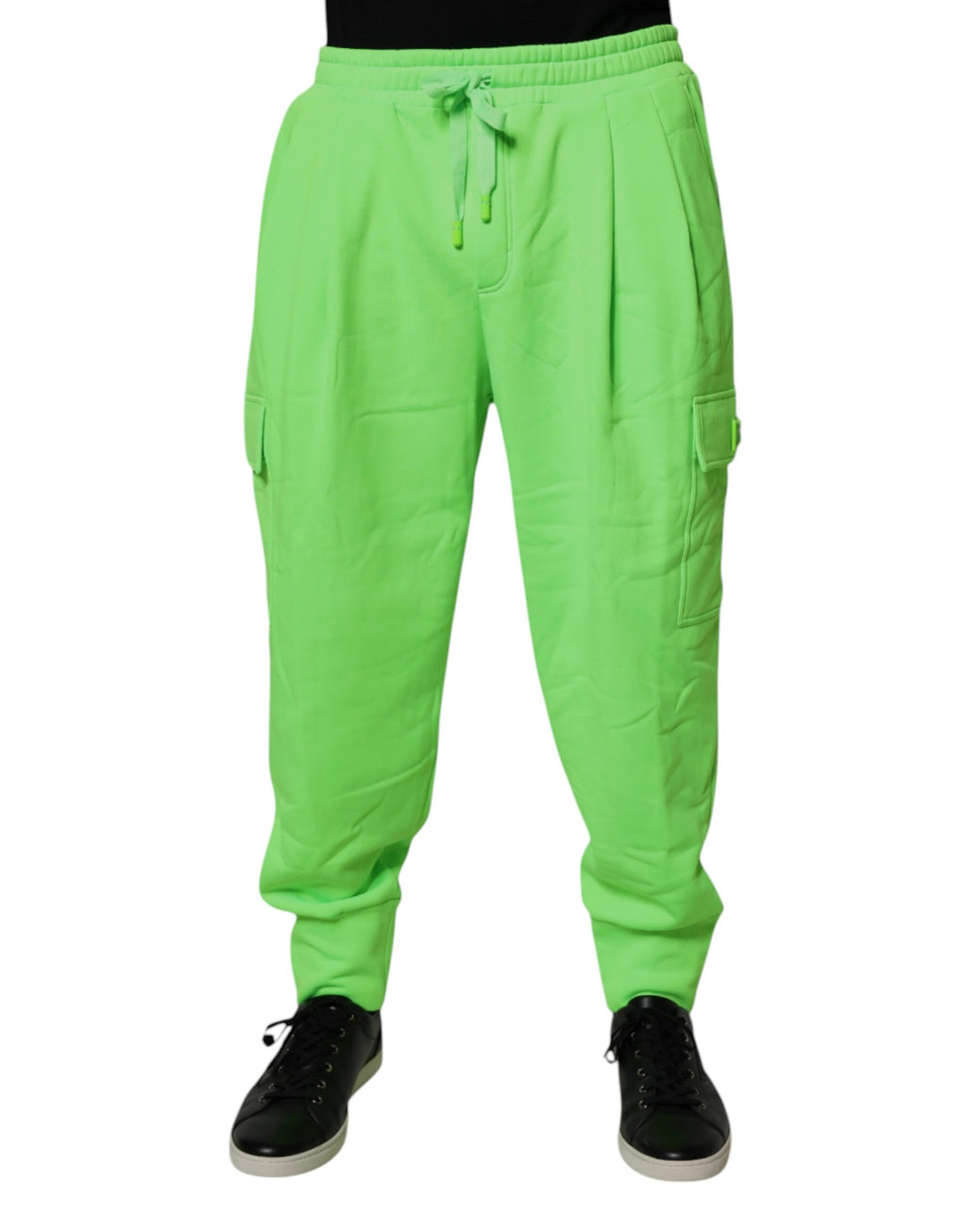 Pantalon cargo de jogging Dolce & Gabbana pour homme en vert néon, style décontracté avec poches et taille élastique.